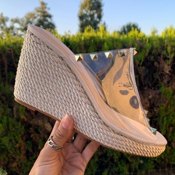 Modern and sophisticated Clear Rockstud Rope Espadrilles Wedges Sandals - Picture 2 of 12